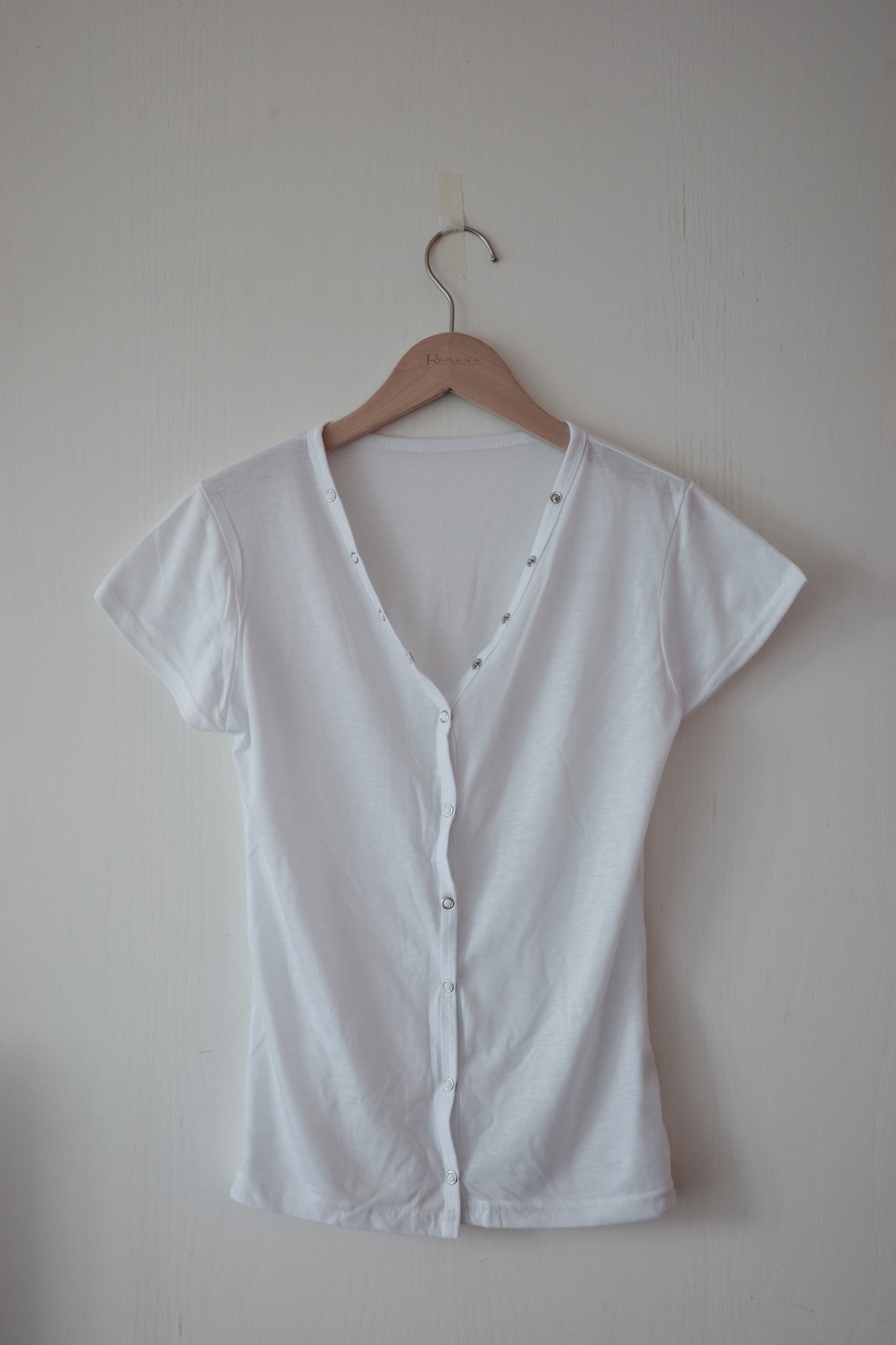 Single-Breasted Buttoned Tee